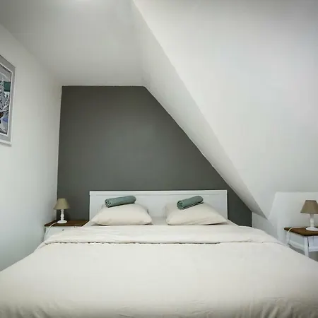 Apartment Chez Charlotte Place Haslinger *