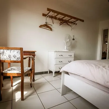 Chez Charlotte Place Haslinger